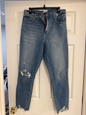 A&F super skinny ankle high rise - Light Wash Distressed High-Rise Jeans 32/14L
